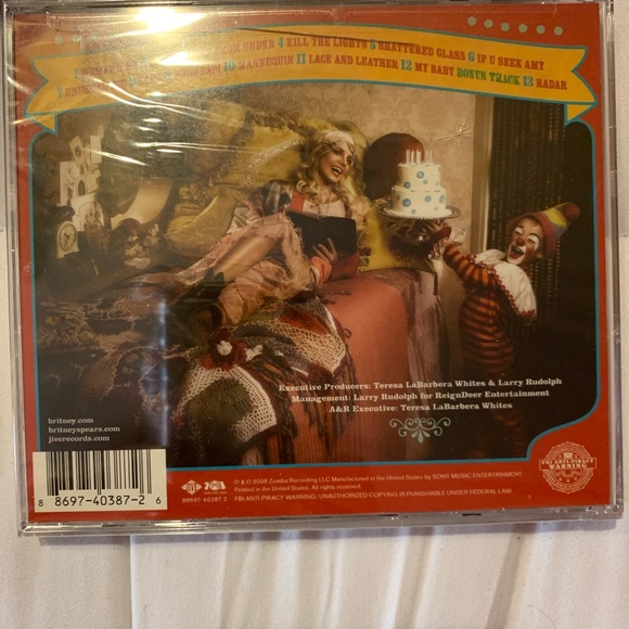 Britney Spears Circus 🎪 CD. New! - Picture 2 of 2
